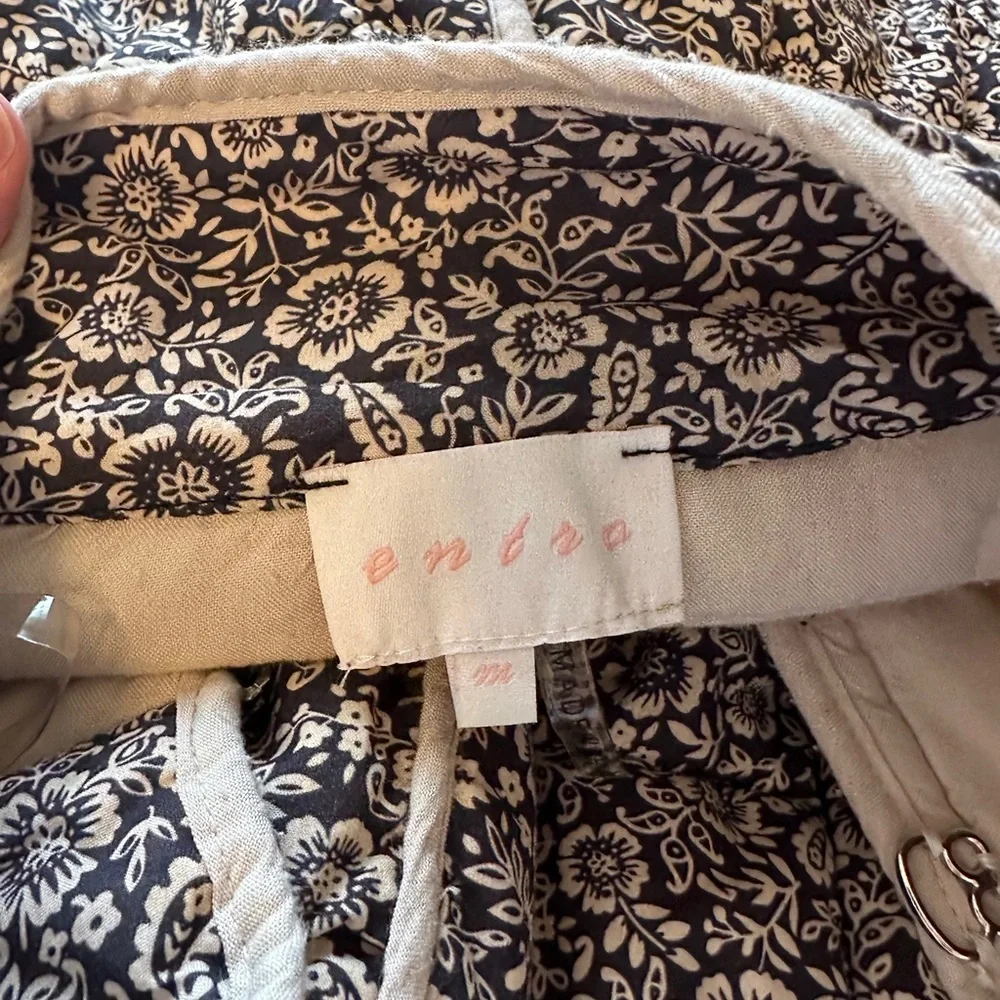Entro Floral Cotton Quilted Jacket with Patch Pockets | Size Medium - Picture 7 of 10